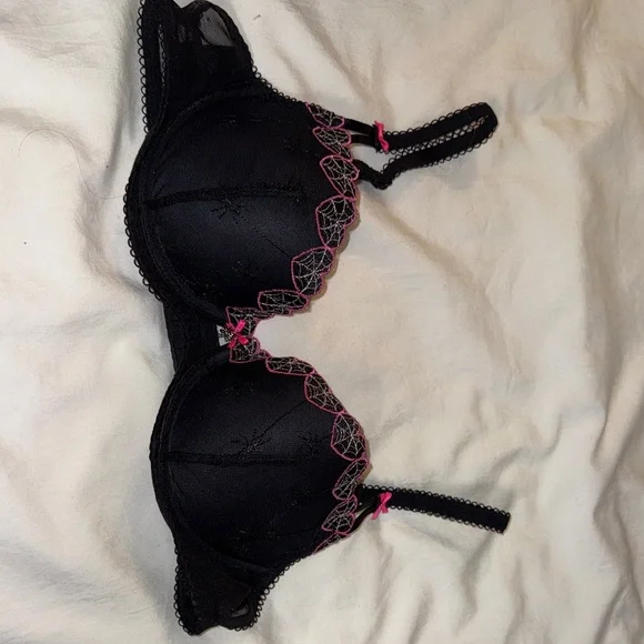 Victoria’s Secret VS PINK 34A Push Up Bra Bundle Never Used - Picture 3 of 4